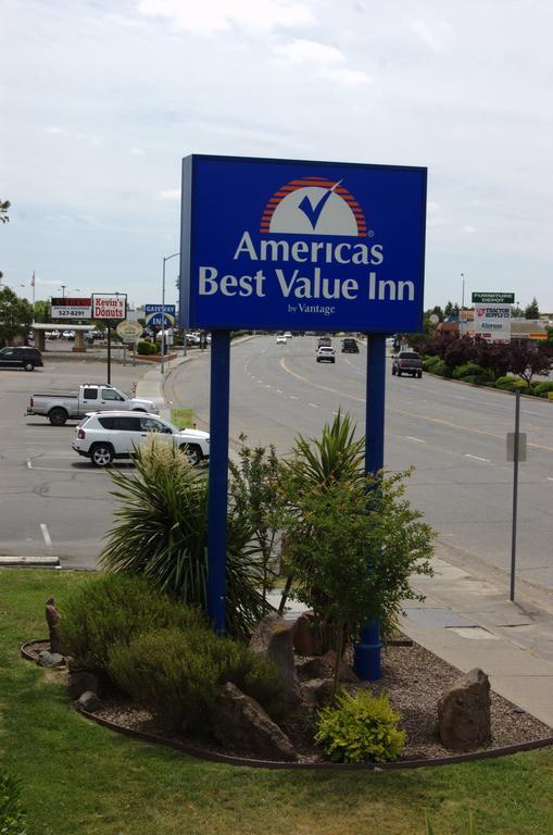 Americas Best Value Inn Red Bluff Zewnętrze zdjęcie